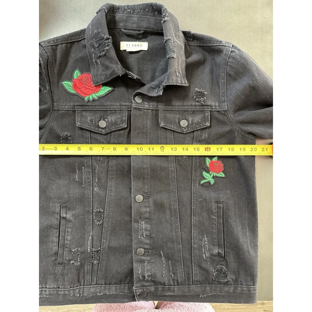 CI SONO Distressed Denim Black Trucker Jean Jacket‎ Embroidered Floral Rose S